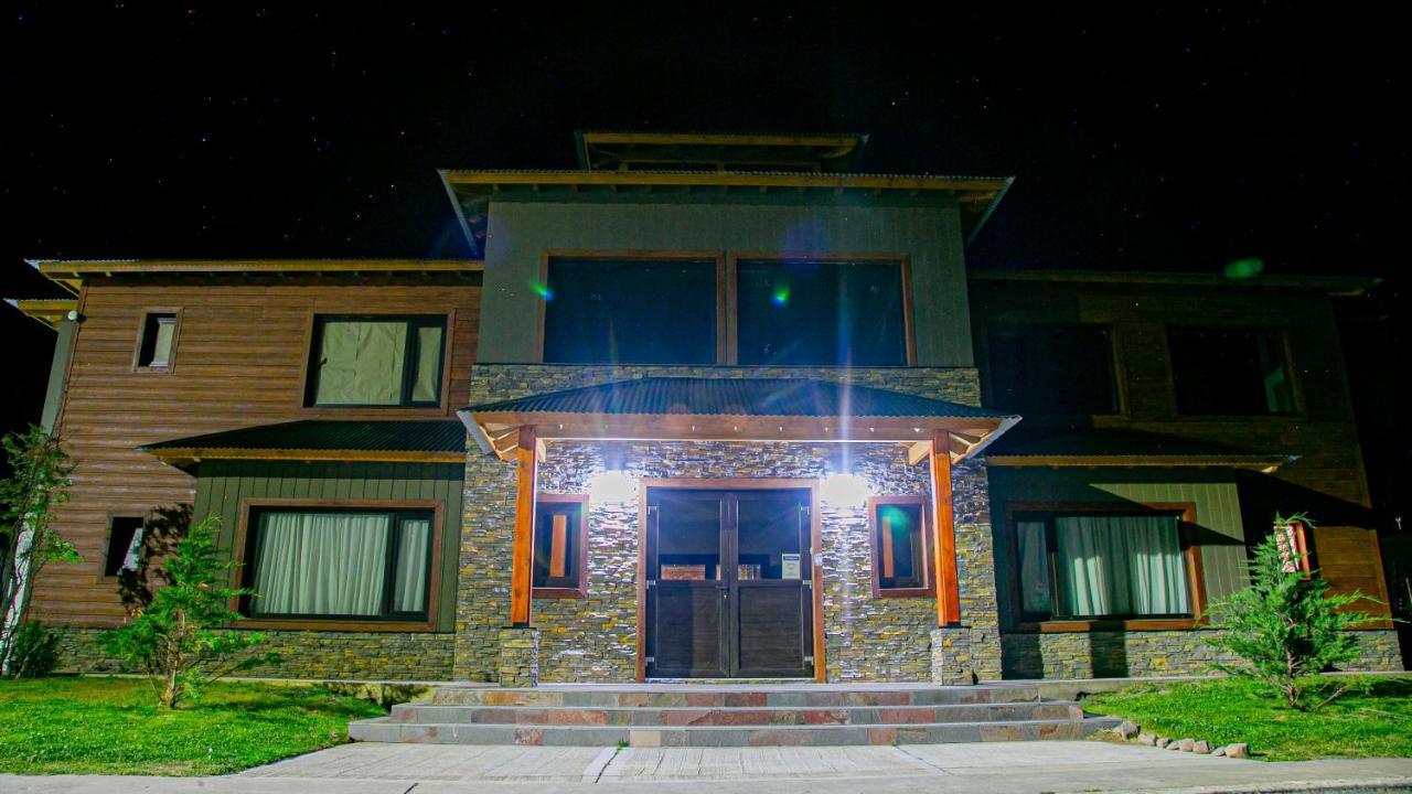 Senderos Aparts & Suites El Chalten Exterior foto